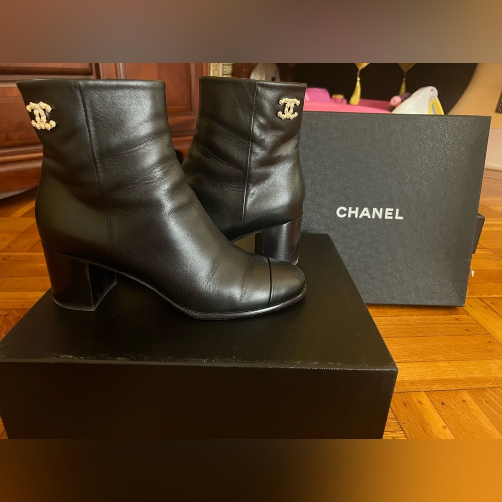 CHANEL Ankle short boots- Calfskin Black